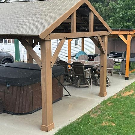 Berrodin Bed & Breakfast 阿克伦 外观 照片