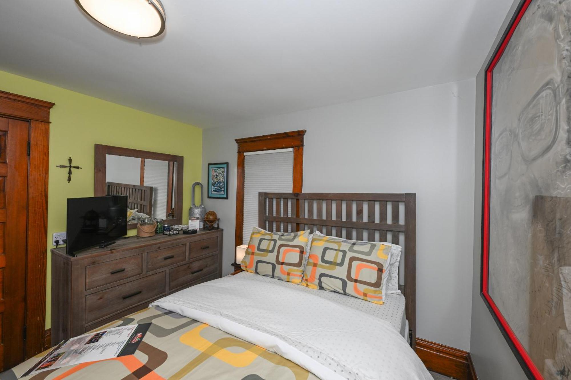 Berrodin Bed & Breakfast 阿克伦 外观 照片